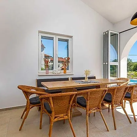Malina Comfortable Villa *