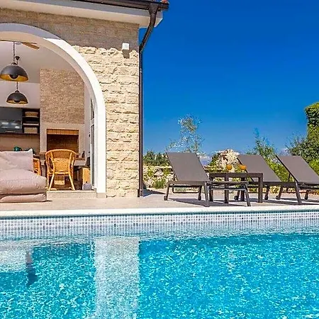 Malina Comfortable Villa Malinska