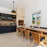 Malina Comfortable * مالينسكا